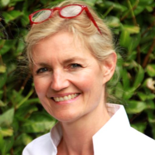 Dr. med. Stephanie Dresse